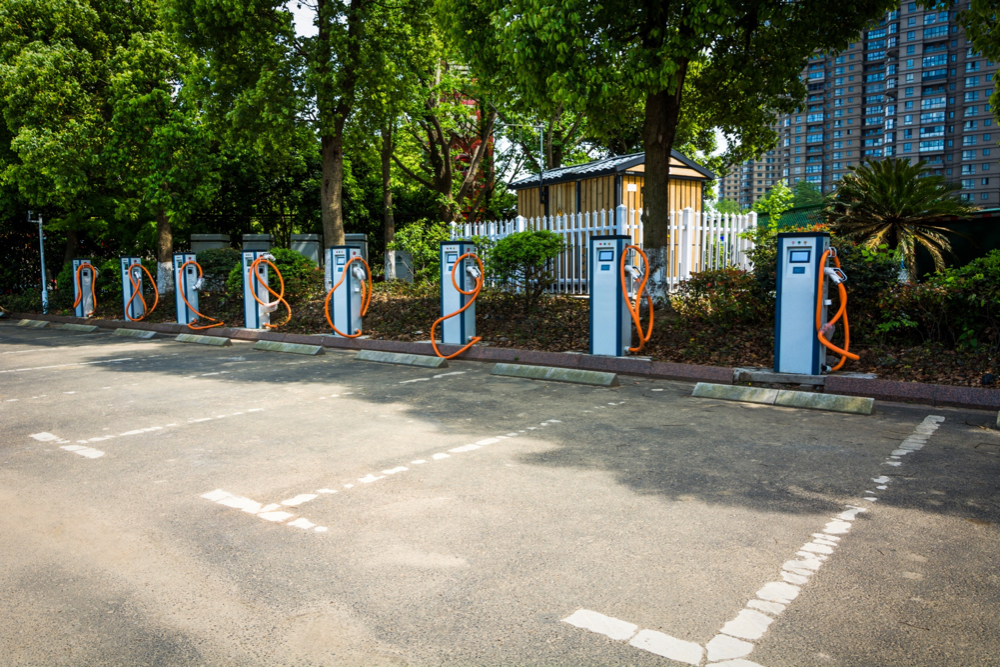 UK Tourist Hotspots Expand EV Charging Network to Boost Green Travel in 2025