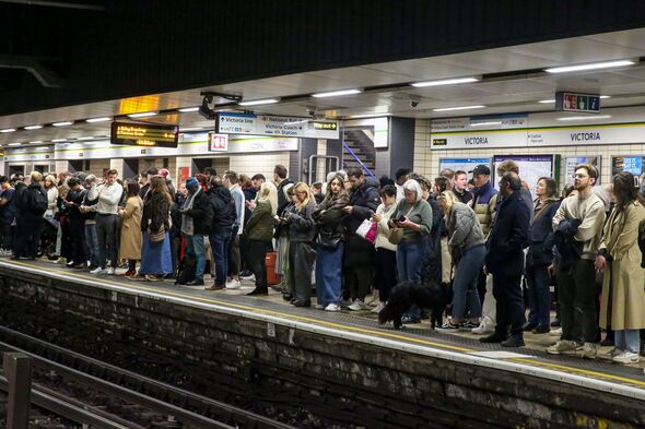 London travel faces major disruption as signal failures hit the District Line, with Tube delays, rail issues, and heavy traffic affecting tourists and commuters.