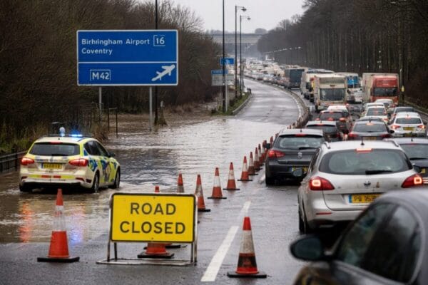 UK flooding travel delays