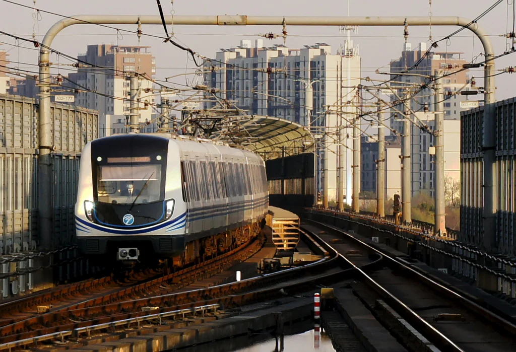Futuristic Tracks