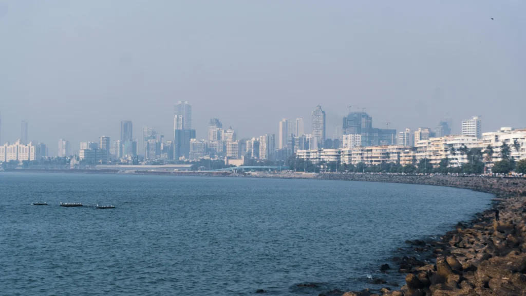 Mumbai Airport Faces Major 6-Hour Runway Closure