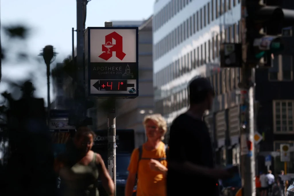 Record-Breaking Early Heatwave Disrupts Western
