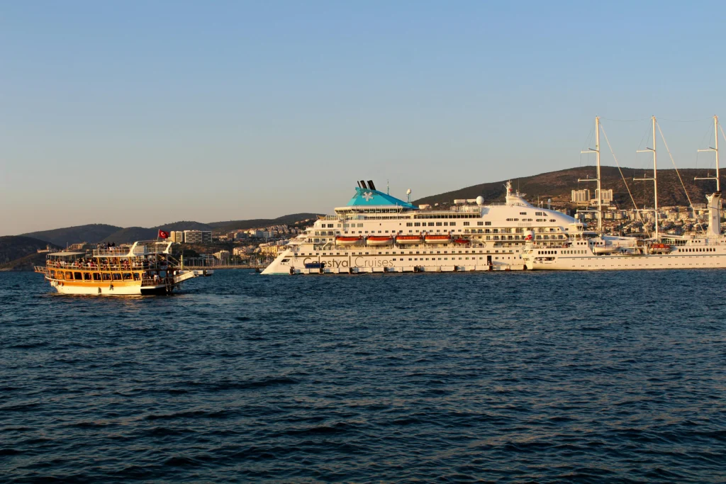 Sailing New Horizons