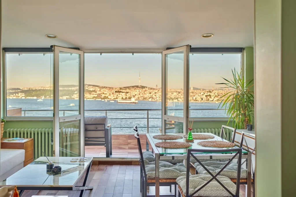 Airbnb
