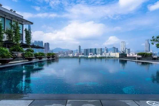 Four Seasons Hotel